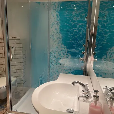 Apartmán Przy Ulicy Zaruskiego Blisko Plazy Ustka