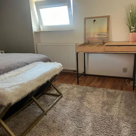 Apartment Przy Ulicy Zaruskiego Blisko Plazy Stolpmünde