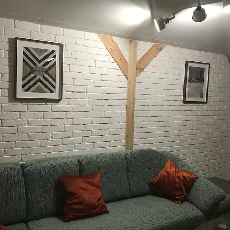 Przy Ulicy Zaruskiego Blisko Plazy *