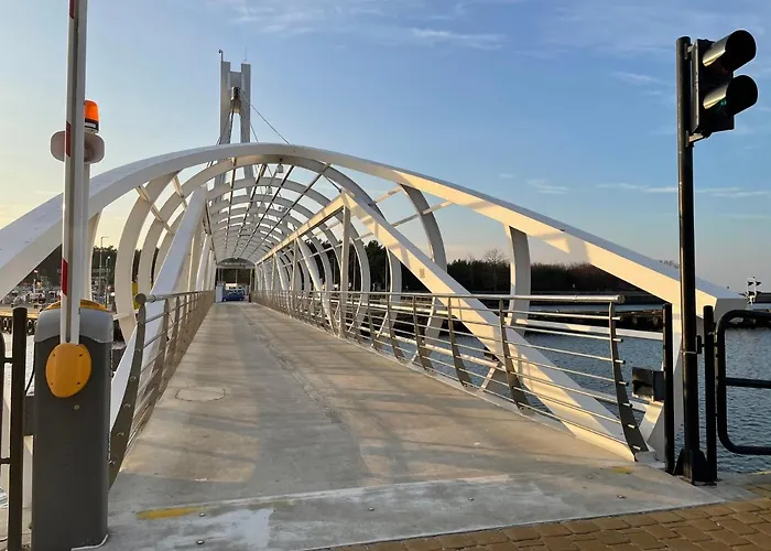 Appartement Przy Ulicy Zaruskiego Blisko Plazy *